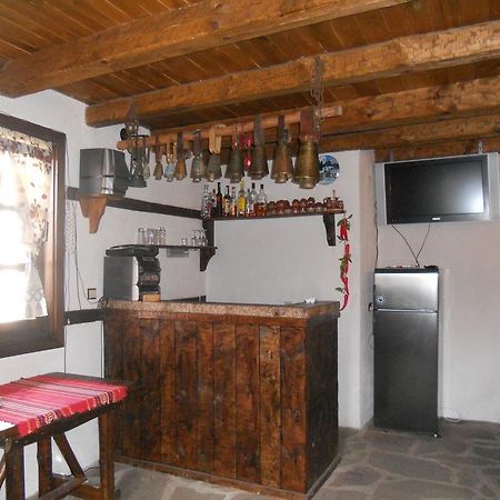 Djolevi Guesthouse Dobrinishte Buitenkant foto